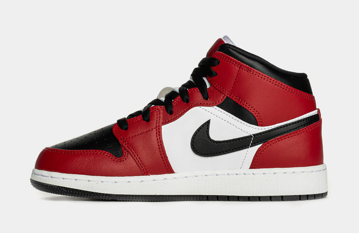 Air Jordan 1 Mid Chicago Black Toe Grade School Lifestyle Shoes (Black/Black/Gym Red)