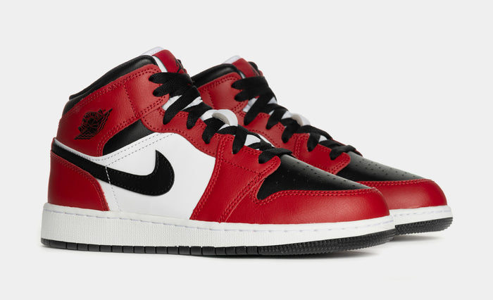 Air Jordan 1 Mid Chicago Black Toe Grade School Lifestyle Shoes (Black/Black/Gym Red)