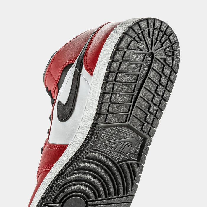 Air Jordan 1 Mid Chicago Black Toe Grade School Lifestyle Shoes (Black/Black/Gym Red)