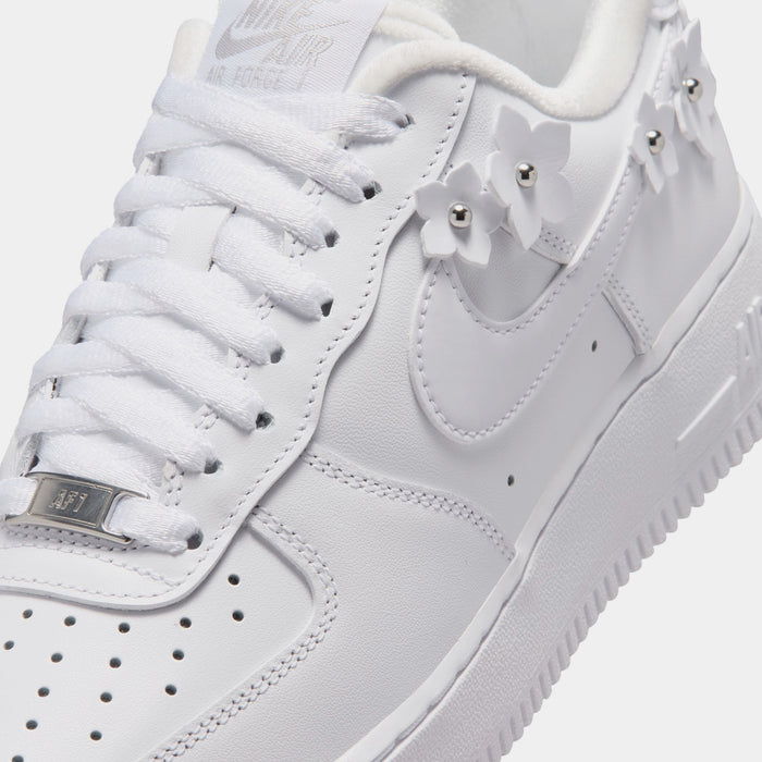 Air Force 1 '07 Florette Womens Lifestyle Shoes (White/Wolf Grey/Metallic Silver)