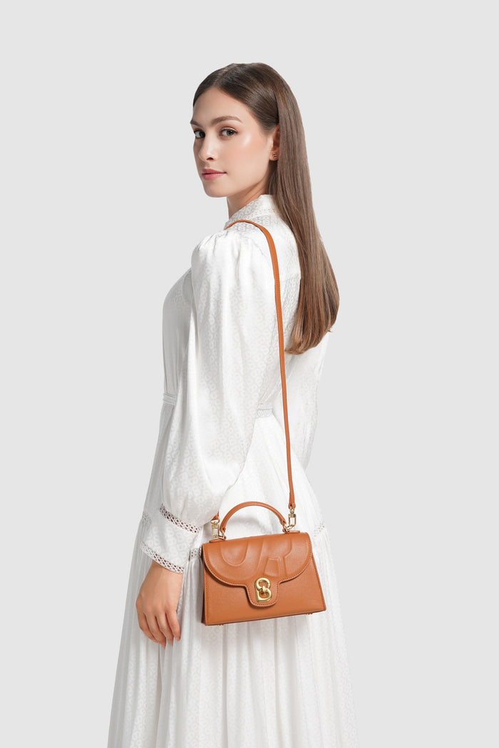 alda bag cognac with detachable strap