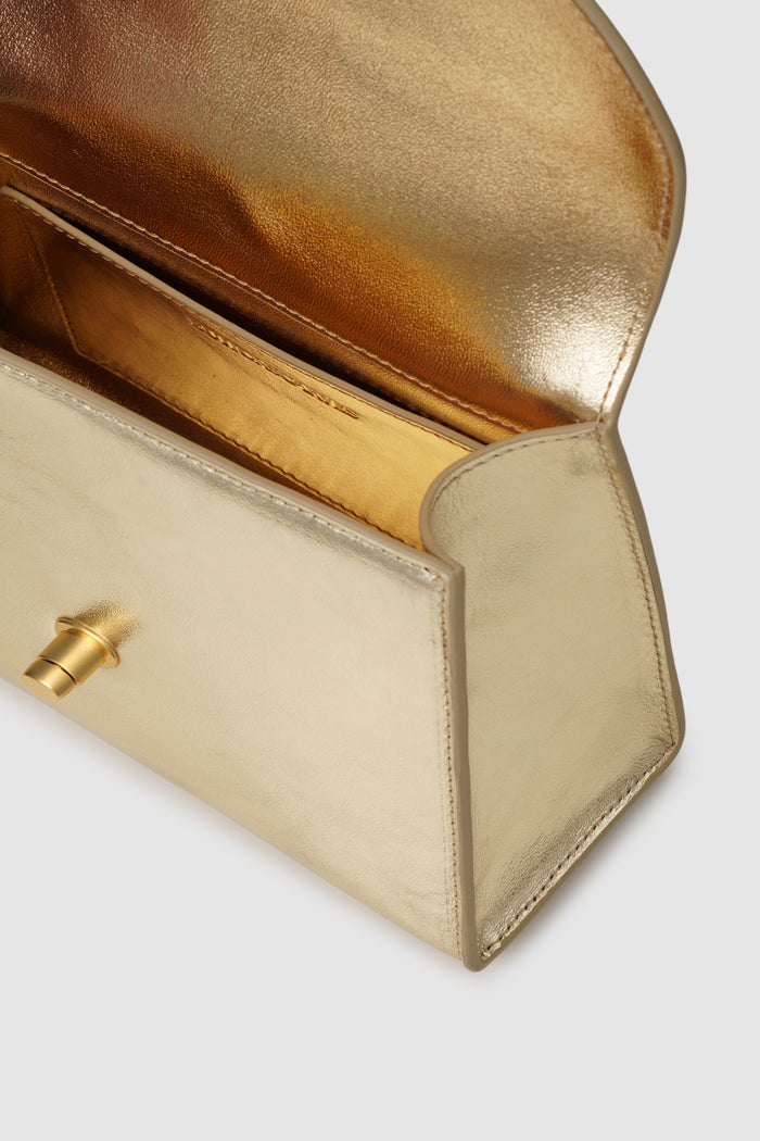 alda bag gold detailed view of textured saffiano cow leather