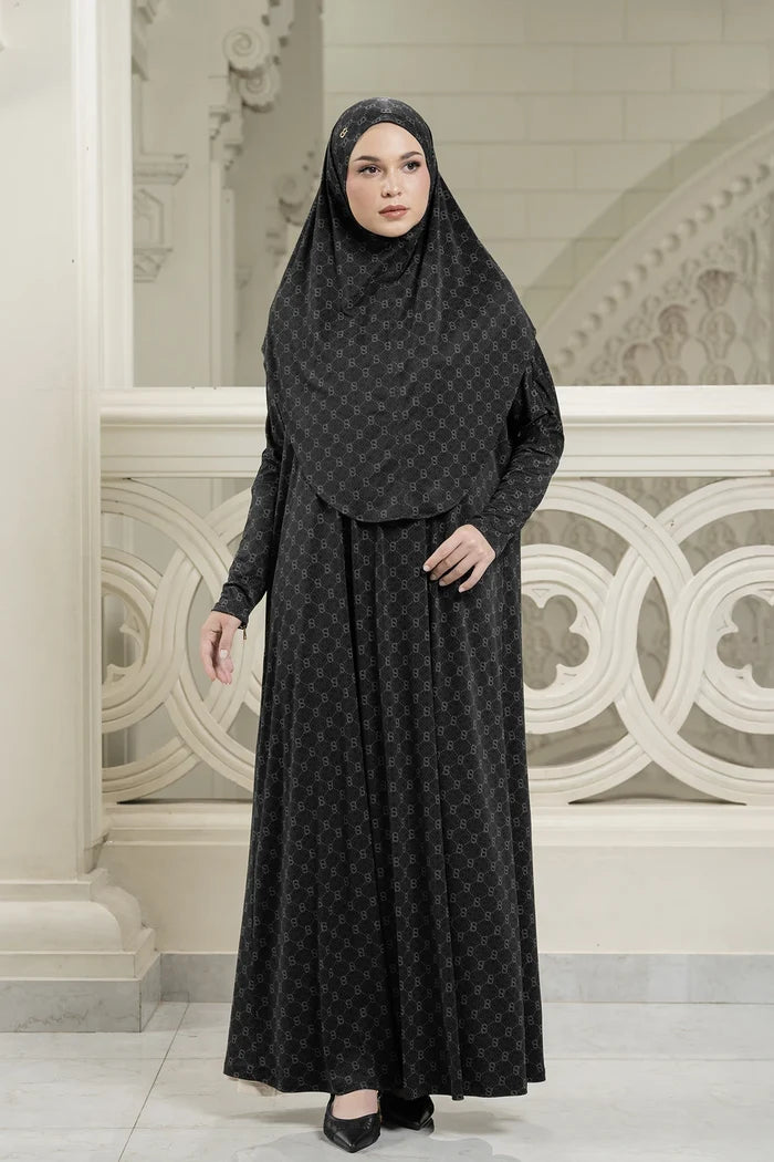 Arumi Set Dress - Black
