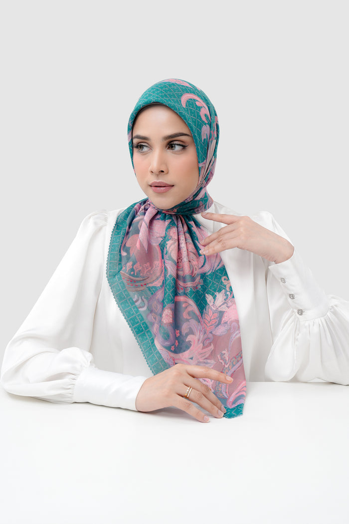 Autograph 3.0 Voile Square - Tapestry