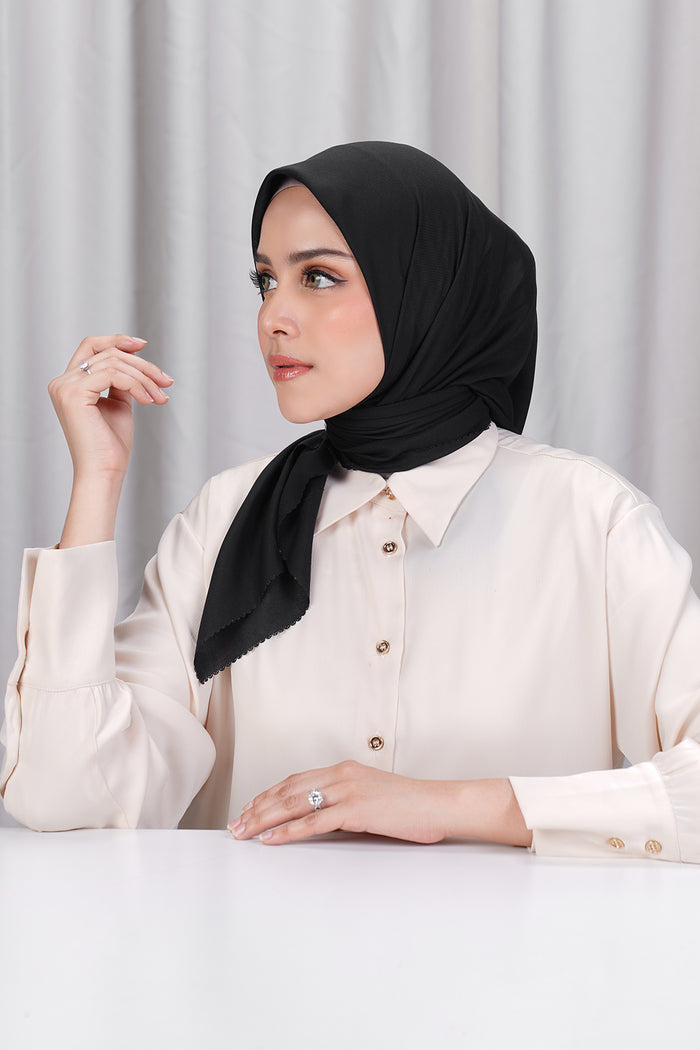 Basic Scarf - Jet Black