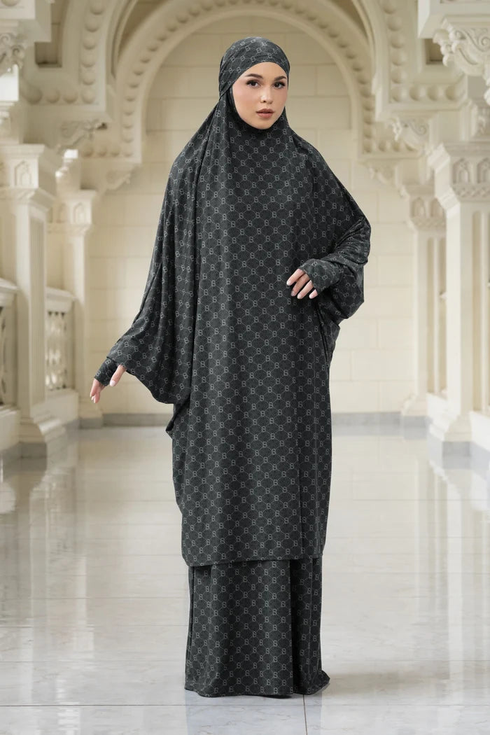 beverly prayer robe in black by buttonscarves