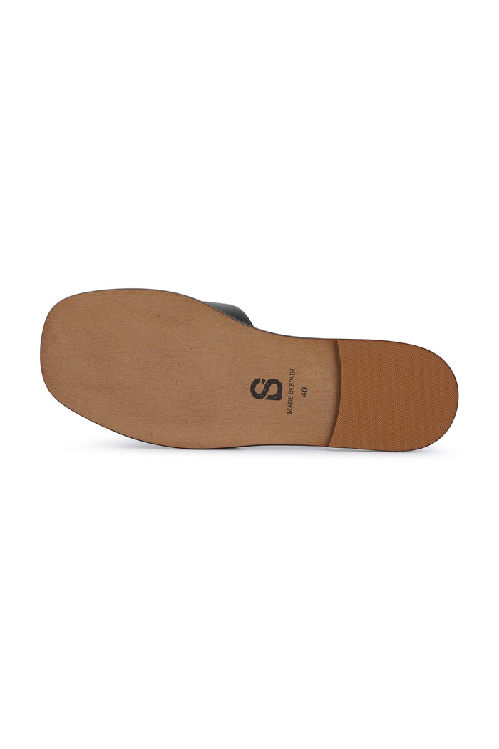 Deux Sandal - Black