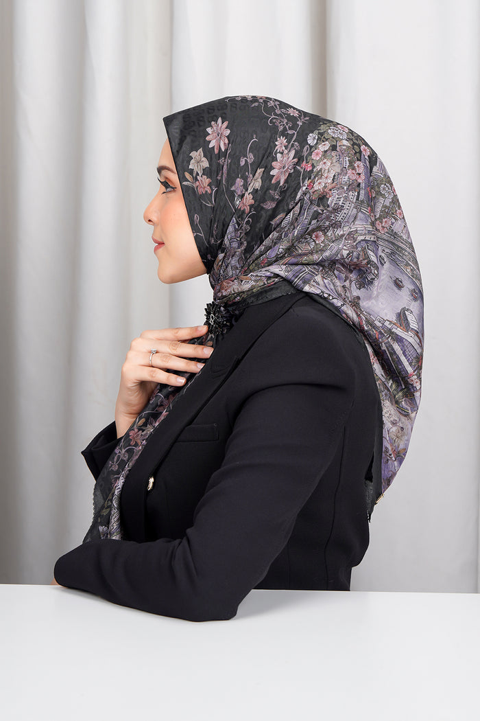 Dubai 2 Voile Square - Black Oud