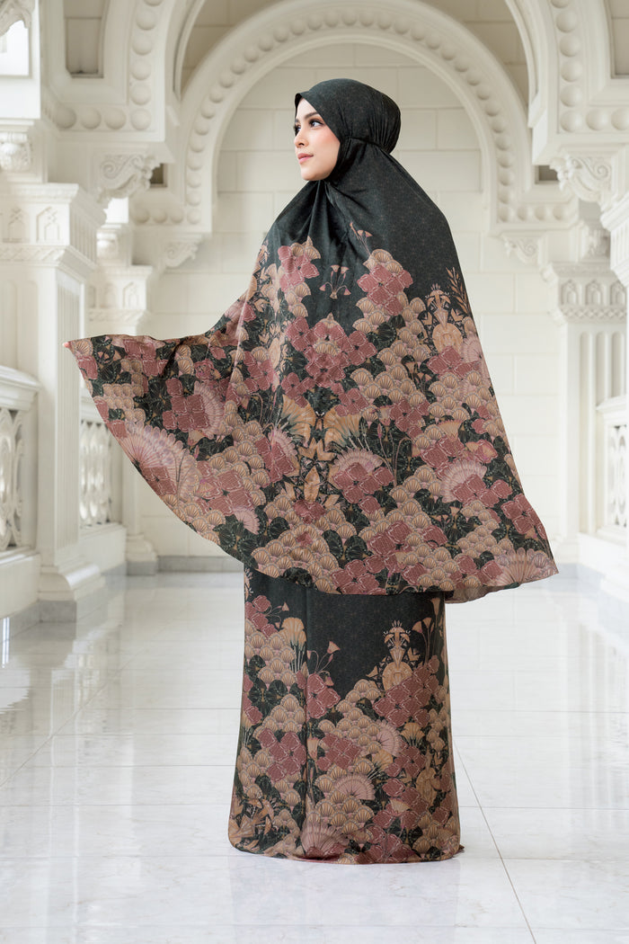 egypt prayer robe in eclipse by buttonscarves pattern detail