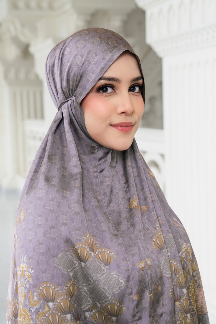 egypt prayer robe in velvet by buttonscarves detail