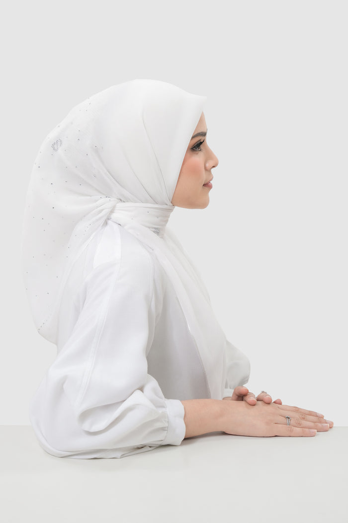 everyday glam scarf in white by buttonscarves side view