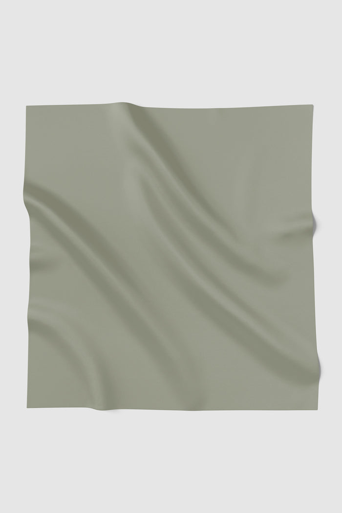 everyday scarf in shadow by buttonscarves