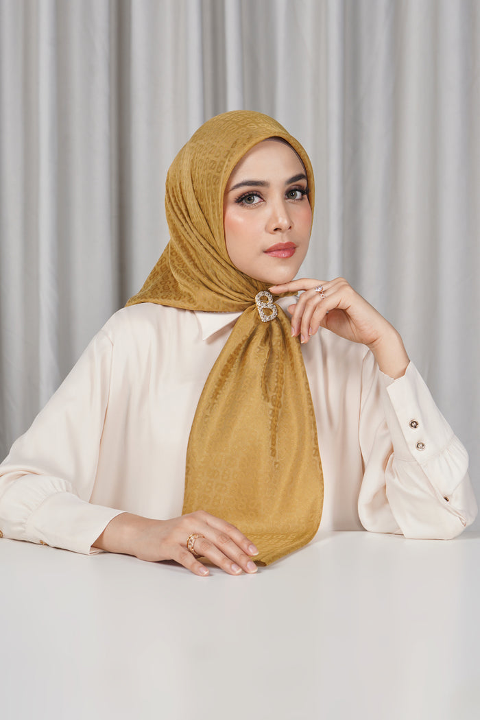 everyday tapis embossed 2.0 in cumin by buttonscarves