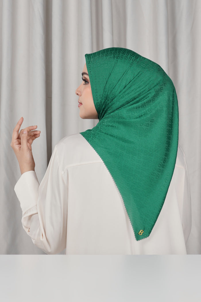 everyday tapis embossed 2.0 scarf in evergreen by buttonscarves back view
