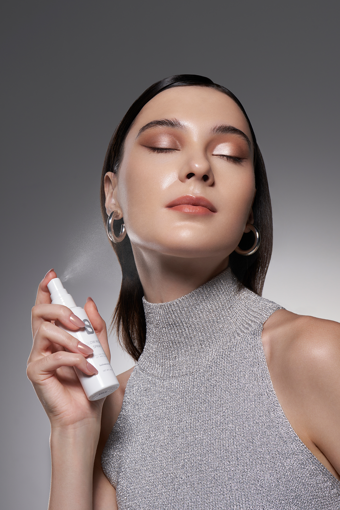 glow-rious spray by buttonscarves beauty with radiant finishh