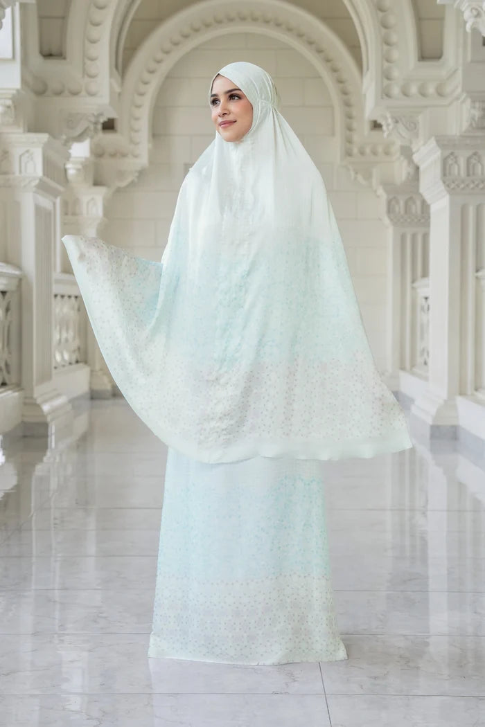 haramain2 prayer robe in holy by buttonscarves front view