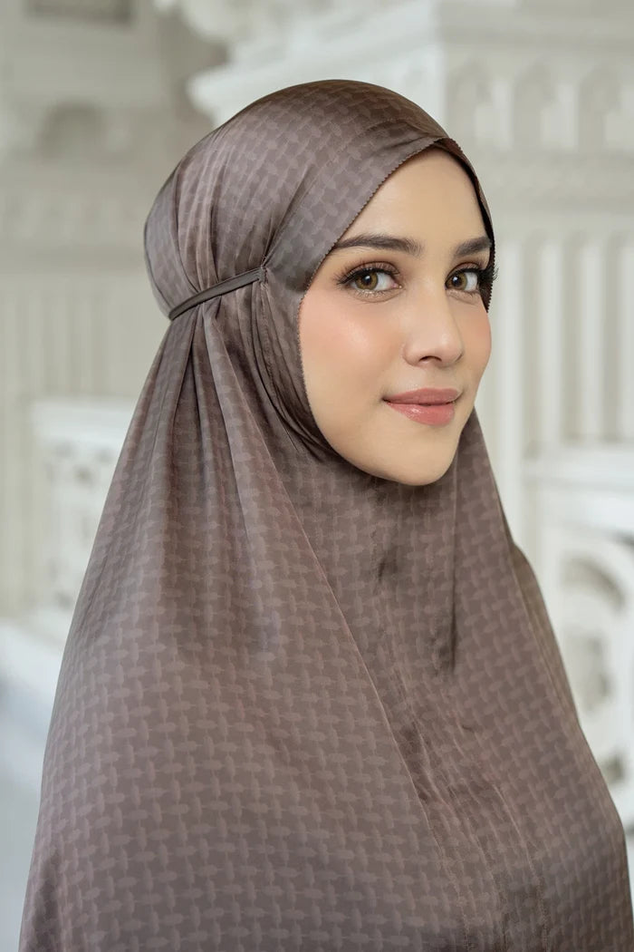 haramain 2 prayer robe in pecan by buttonscarves detail close-up