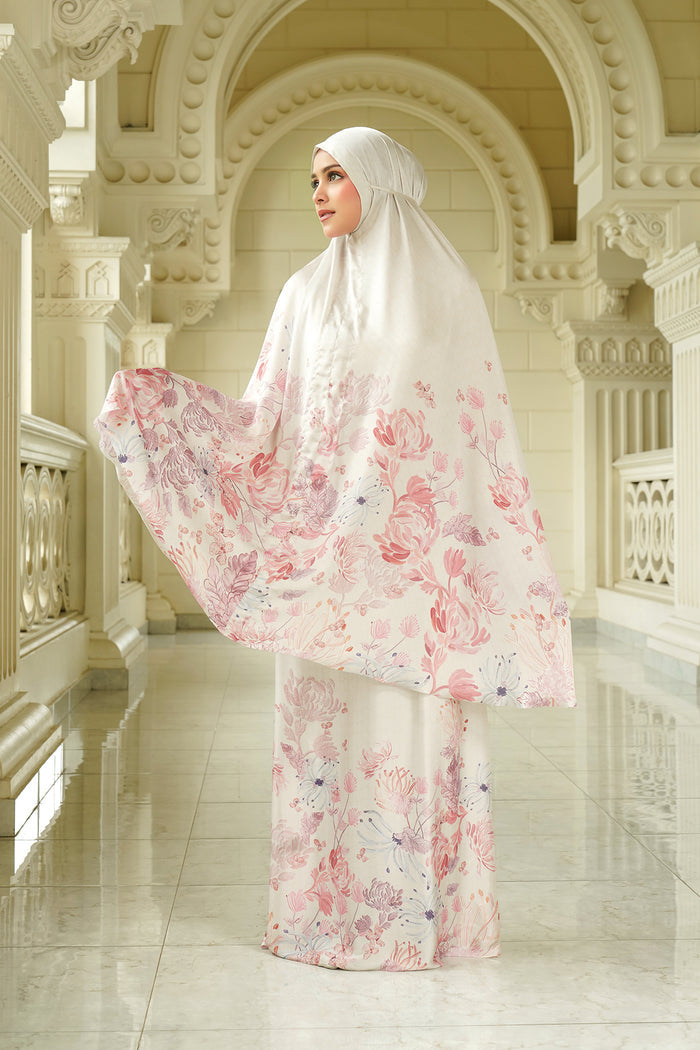 Hermosa Prayer Robe - Tuberose