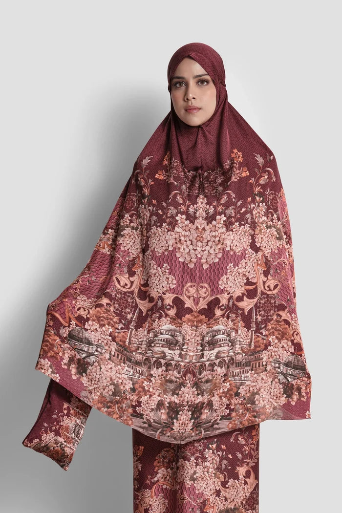 istanbul satin silk prayer robe in taksim by buttonscarves