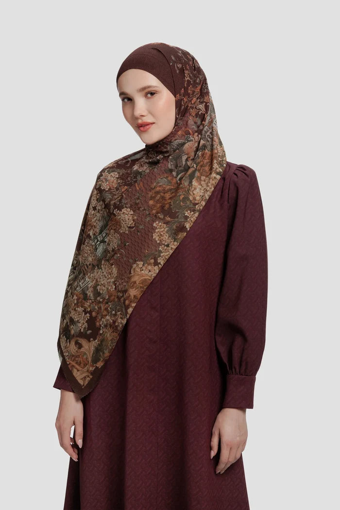 istanbul tie back shawl in taksim by buttonscarves style look