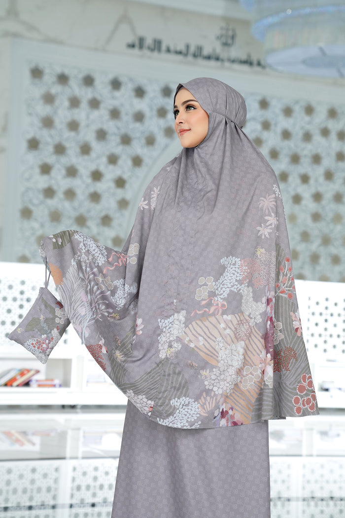 Kimmonia Prayer Robe - Shadow