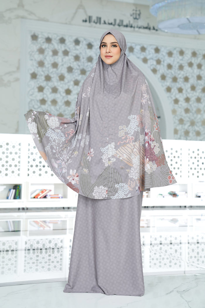 Kimmonia Prayer Robe - Shadow