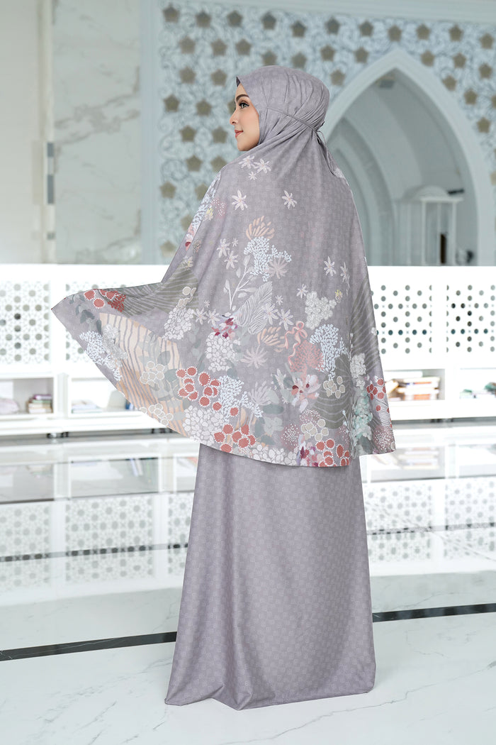 Kimmonia Prayer Robe - Shadow