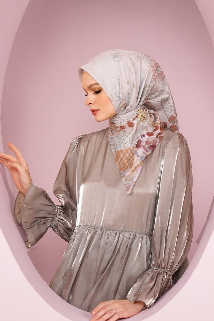 Kimmonia Square - Cashmere