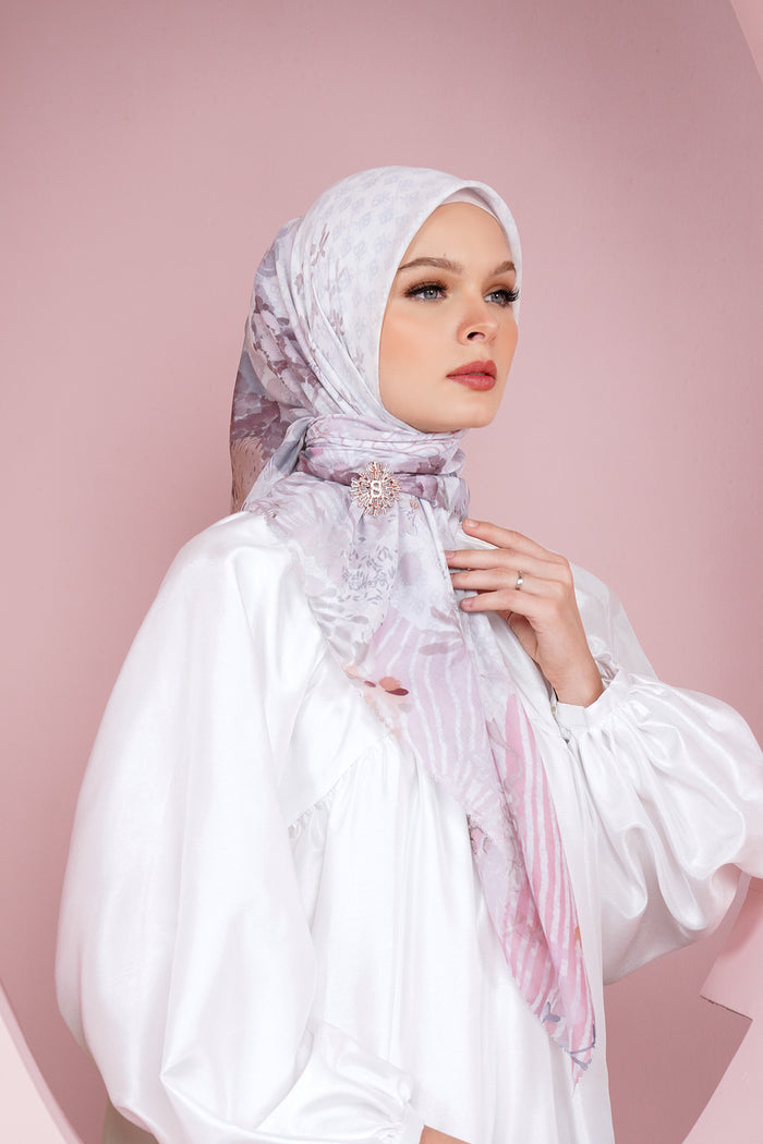 Kimmonia Square - White Dove