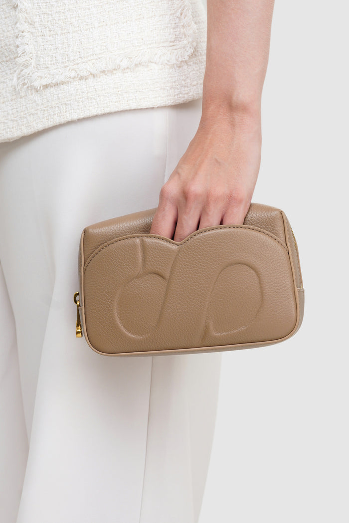 Kyla Pouch - Latte
