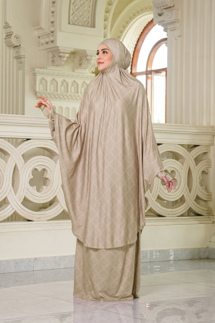 Lacorde Prayer Robe - Taupe