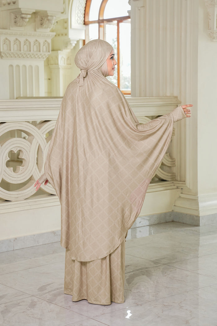 Lacorde Prayer Robe - Taupe