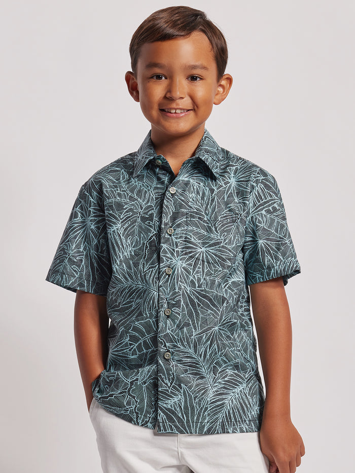 Mint Japanese-print short-sleeve shirt, front view, with white pants.