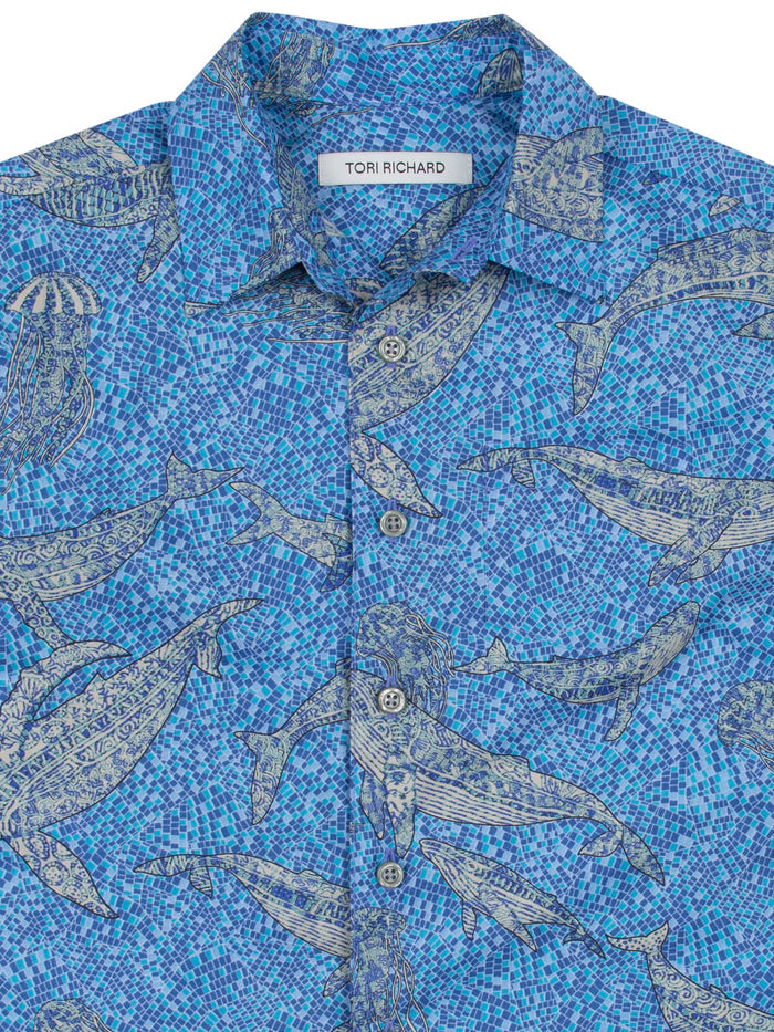 Blue mosaic-patterned short-sleeve cotton shirt with whales and jellyfish, front and back views.