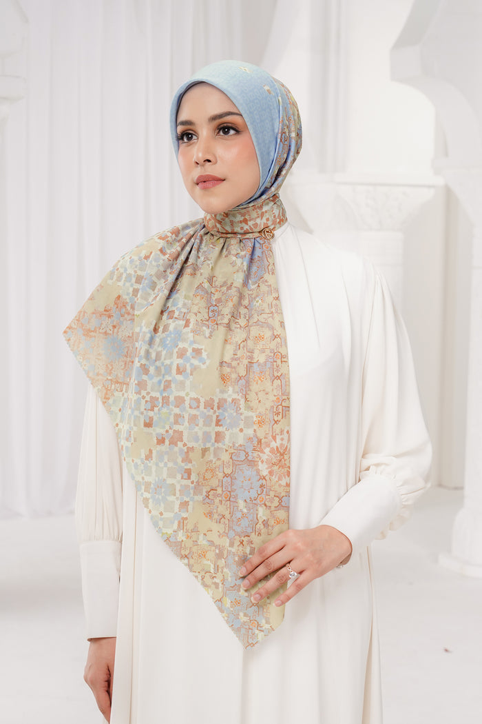 moroccan printed square scarf in oasis by buttonscarves style look