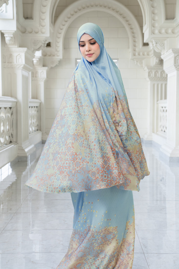 moroccan satin silk prayer robe in oasis by buttonscarves pattern