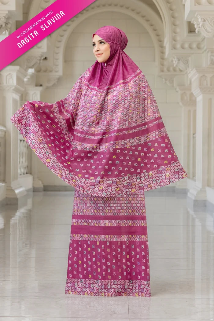 Nagita Capsule Prayer Robe - Fuchsia Rose