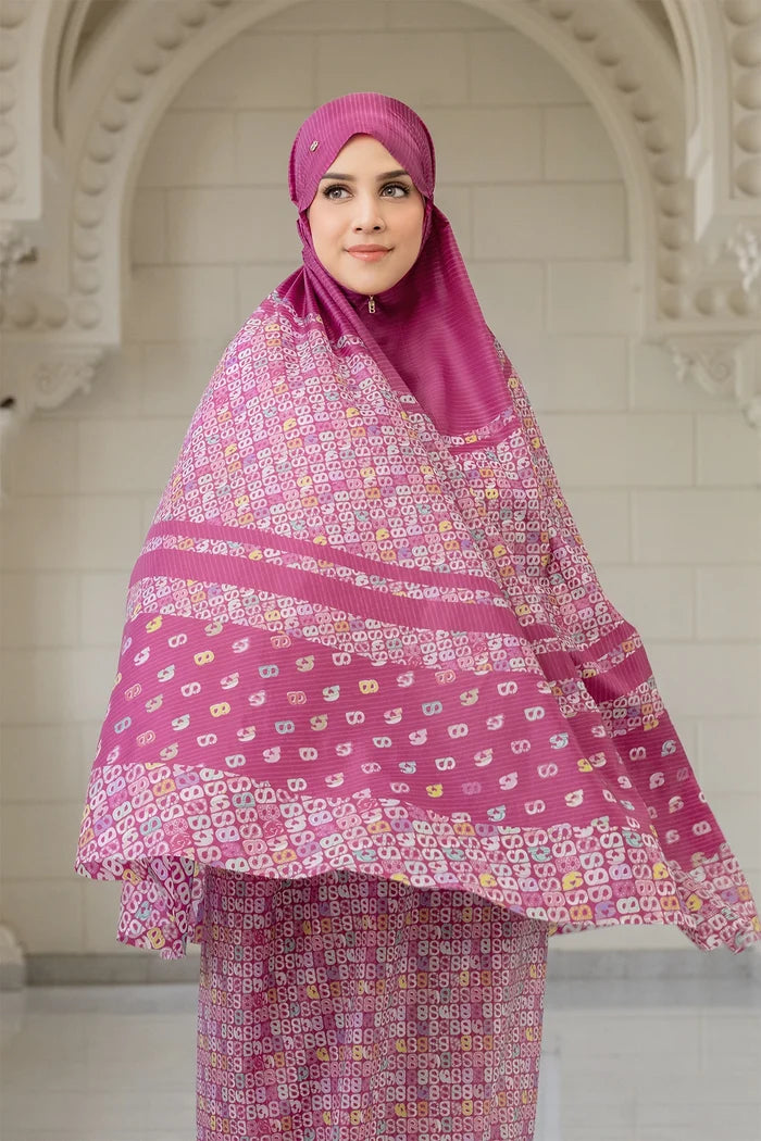 Nagita Capsule Prayer Robe - Fuchsia Rose