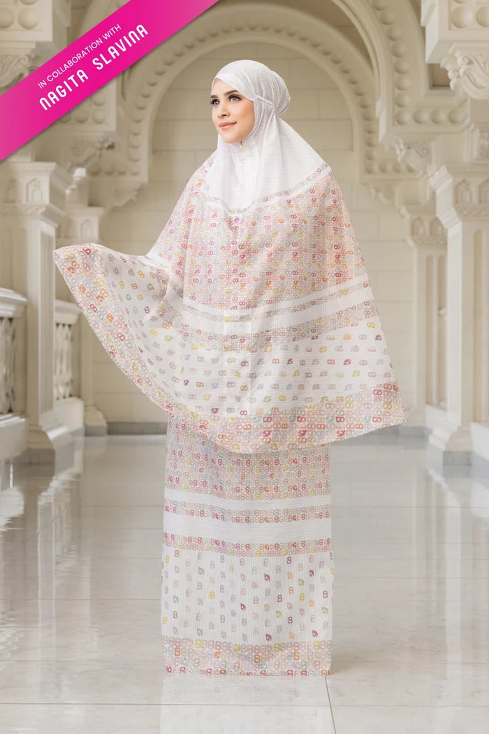 Nagita Capsule Prayer Robe - True White