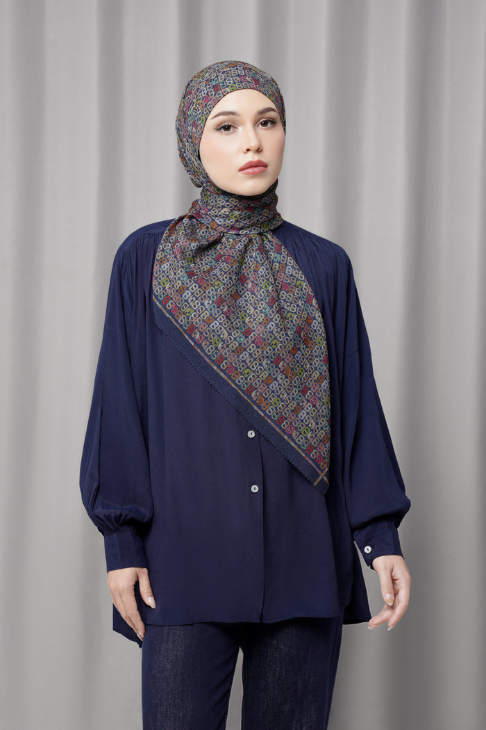 Nagita Slavina Tie Back Square - Midnight