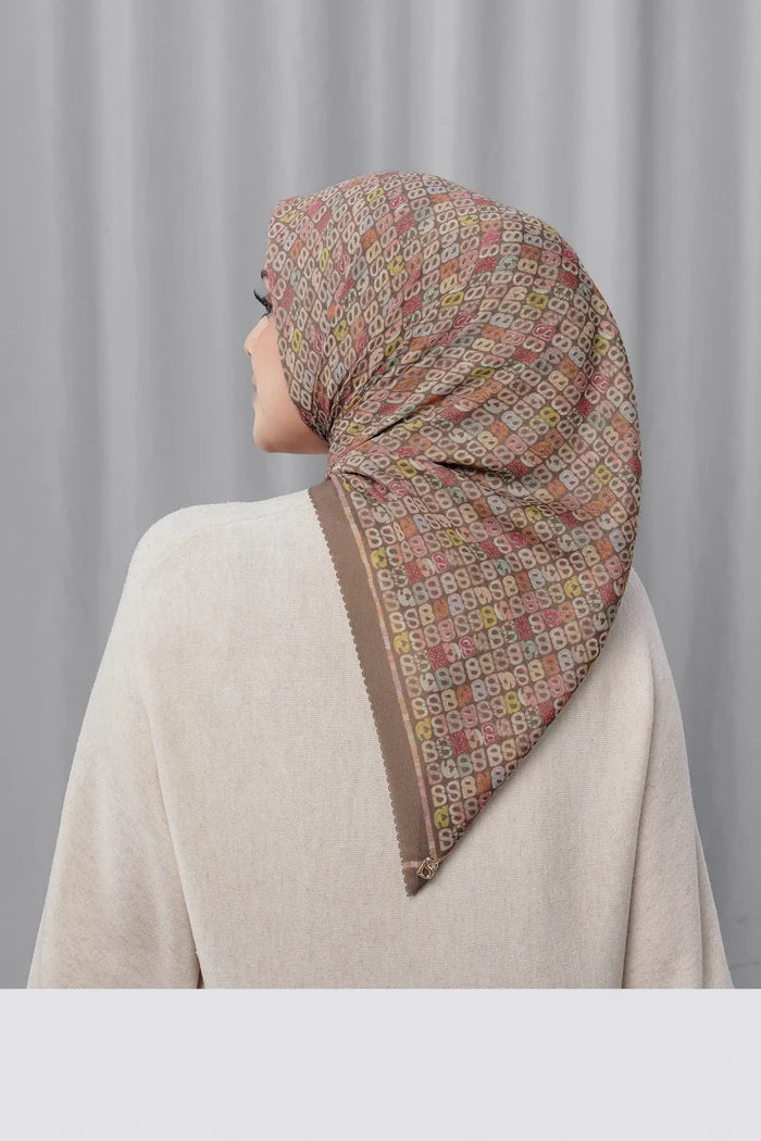 Nagita Square - Chestnut