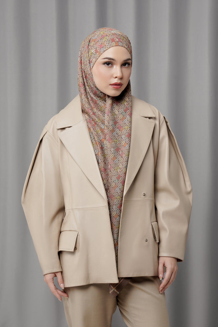 Nagita Tie Back Square - Chestnut
