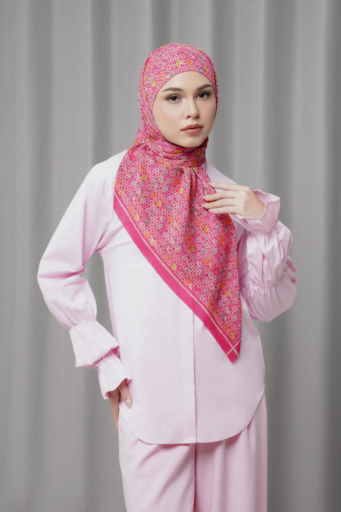 Nagita Tie Back Square - Fuchsia Rose