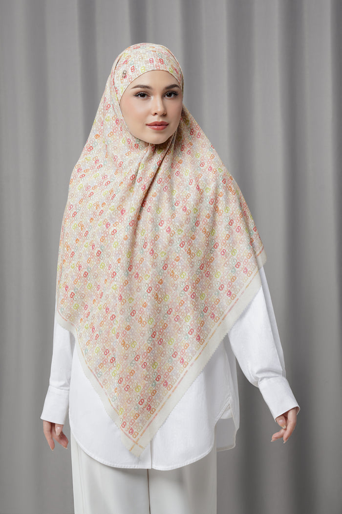 Nagita Tie Back Square - True White