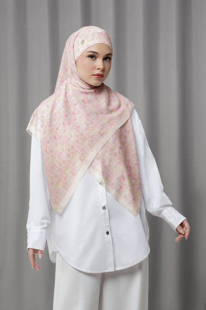 Nagita Tie Back Square - Vanilla