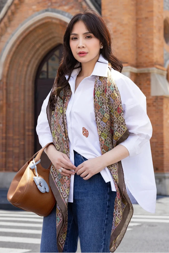nagita wool scarf in chestnut by buttonscarves x nagita slavina style look