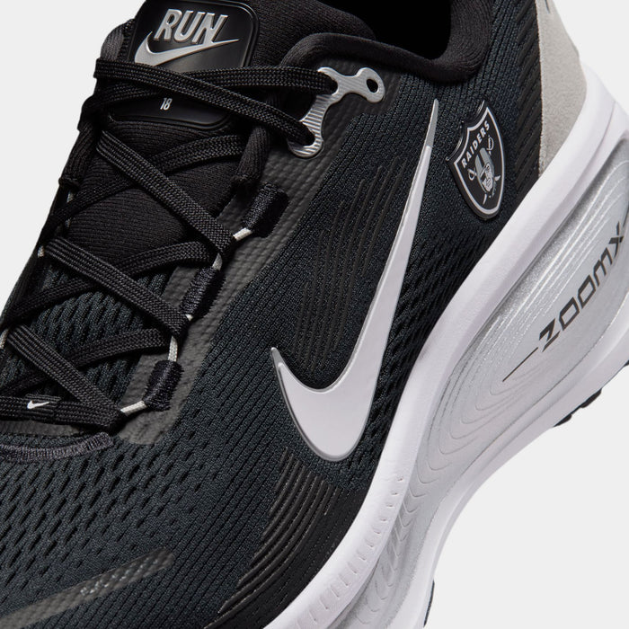 NFL x Vomero 18 Las Vegas Raiders Mens Running Shoes (Black/White/Metallic Silver)