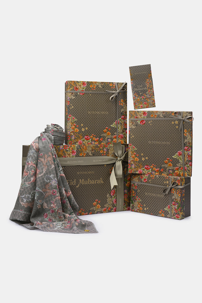 raya hampers in wood by buttonscarves