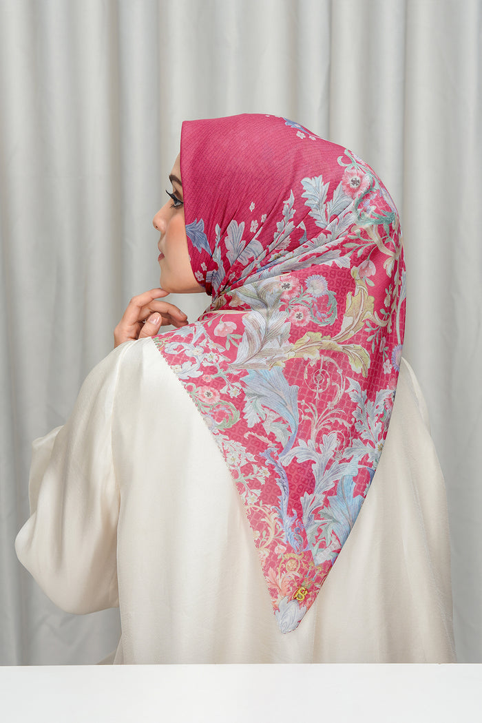 Royale - Grandeur Square - Pink Yarrow