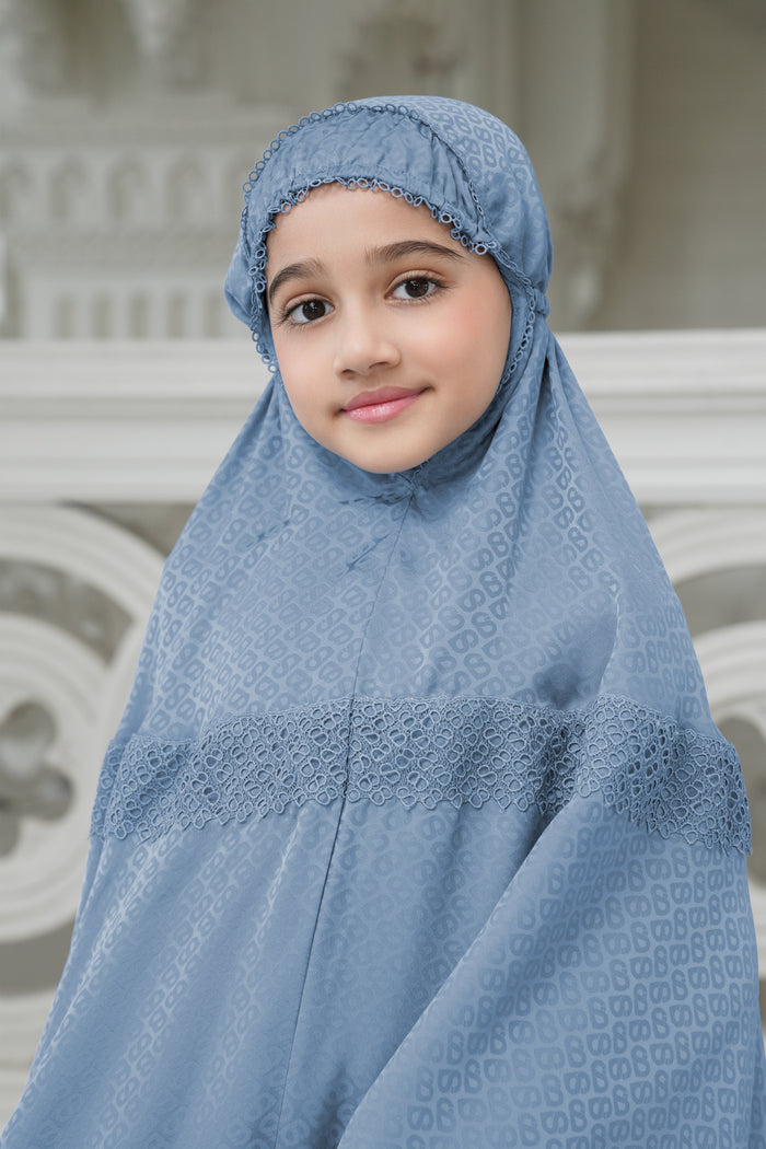 safa kids prayer robe in blue by buttonscarves detail
